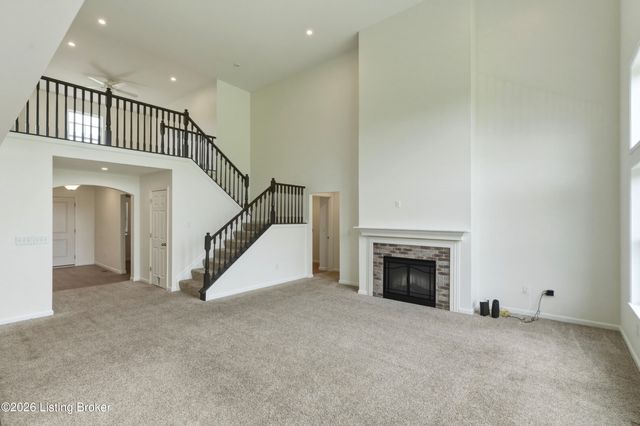 39 Morningside Dr, Shelbyville, KY 40065