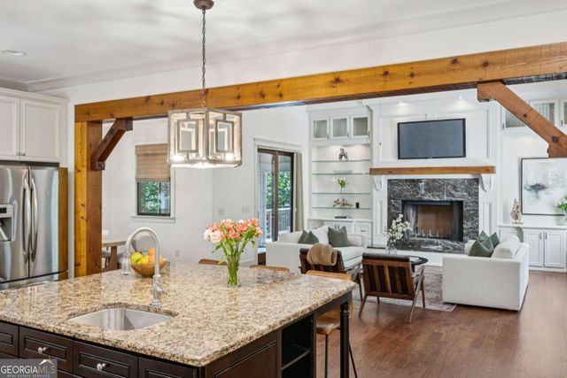 279 Lakeview Avenue NE, Atlanta, GA 30305