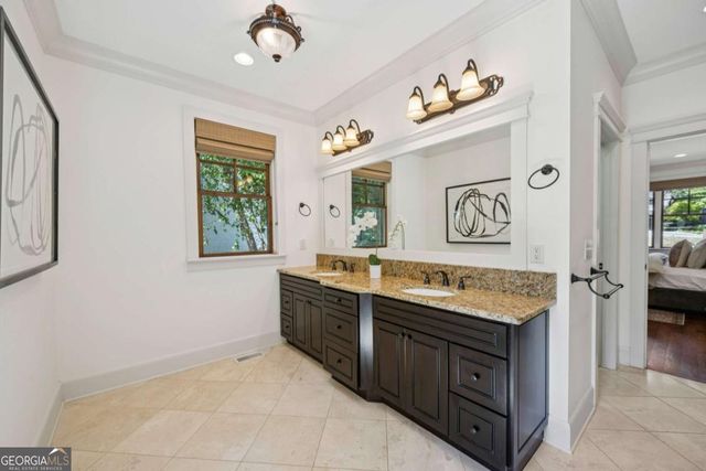 279 Lakeview Avenue NE, Atlanta, GA 30305