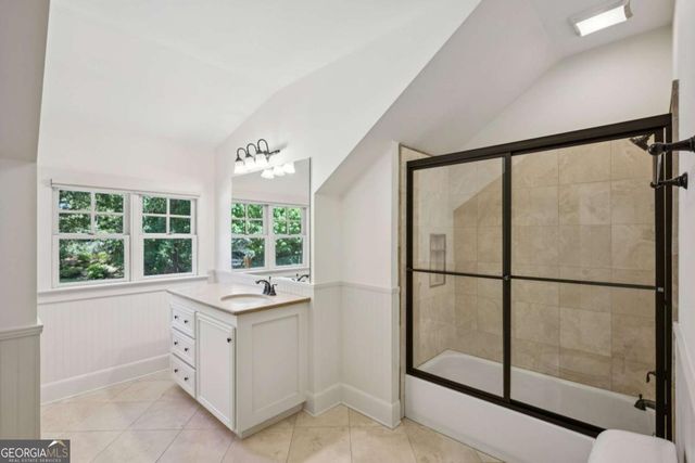 279 Lakeview Avenue NE, Atlanta, GA 30305