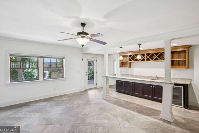 279 Lakeview Avenue NE, Atlanta, GA 30305