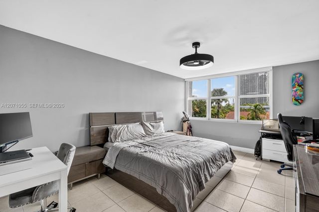 16565 NE 26th Avenue 4E, North Miami Beach, FL 33160