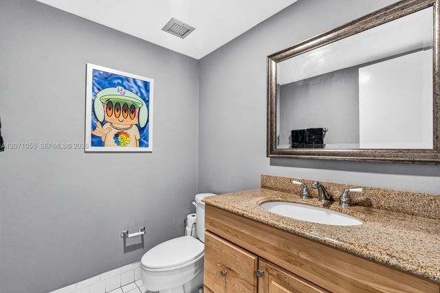 16565 NE 26th Avenue 4E, North Miami Beach, FL 33160