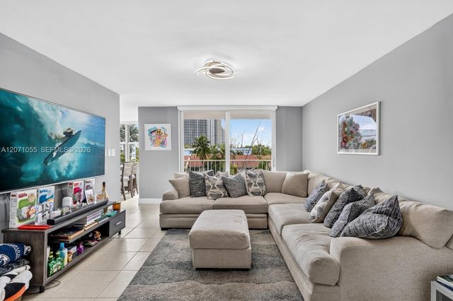 16565 NE 26th Avenue 4E, North Miami Beach, FL 33160