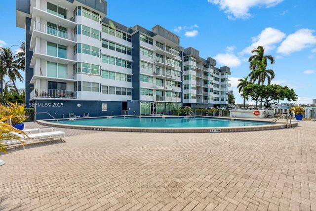 16565 NE 26th Avenue 4E, North Miami Beach, FL 33160
