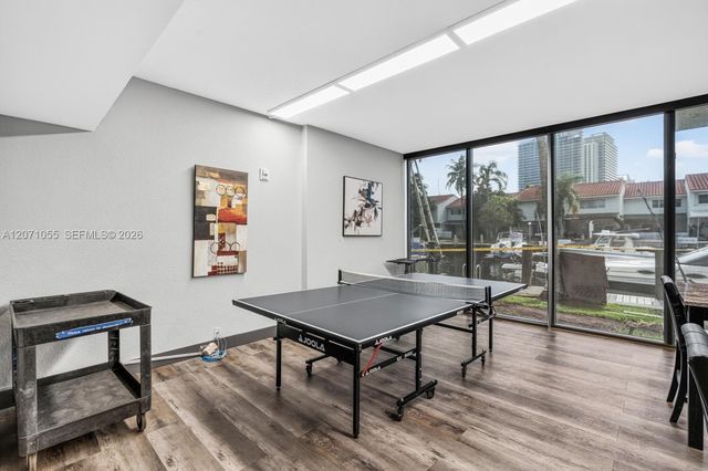 16565 NE 26th Avenue 4E, North Miami Beach, FL 33160