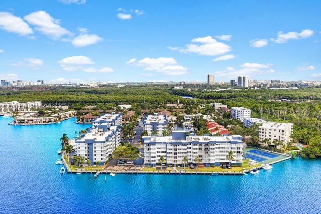 16565 NE 26th Avenue 4E, North Miami Beach, FL 33160