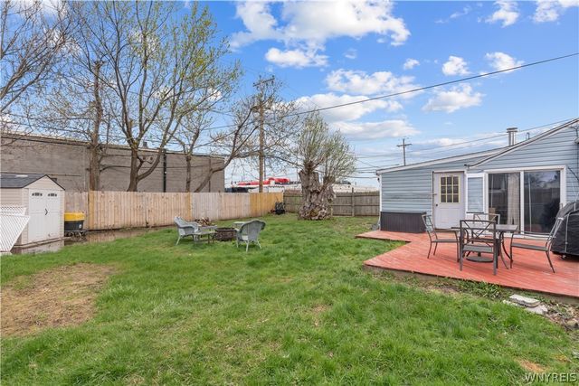 17 Violet Avenue, Amherst, NY 14226