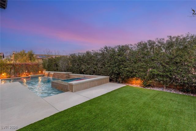 354 Granitico Street, Las Vegas, NV 89138