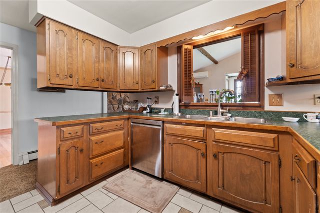 660 E GRANDVIEW Boulevard, Erie, PA 16504