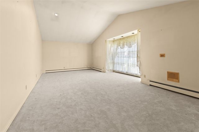 660 E GRANDVIEW Boulevard, Erie, PA 16504