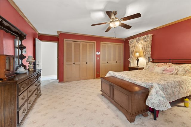 660 E GRANDVIEW Boulevard, Erie, PA 16504