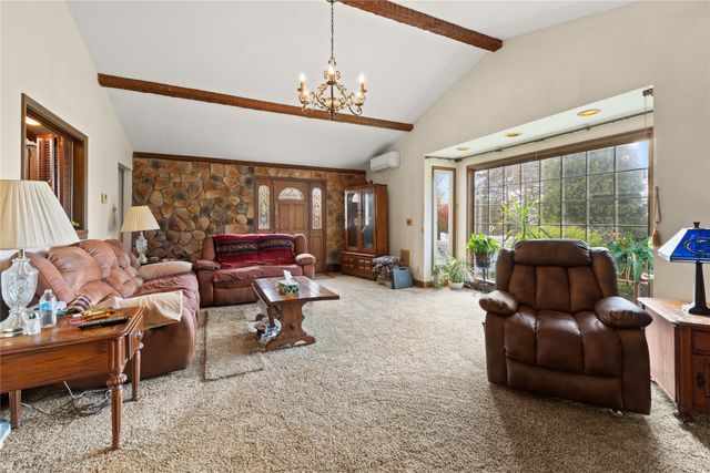660 E GRANDVIEW Boulevard, Erie, PA 16504