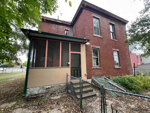 80 Eel River Avenue, Logansport, IN 46947