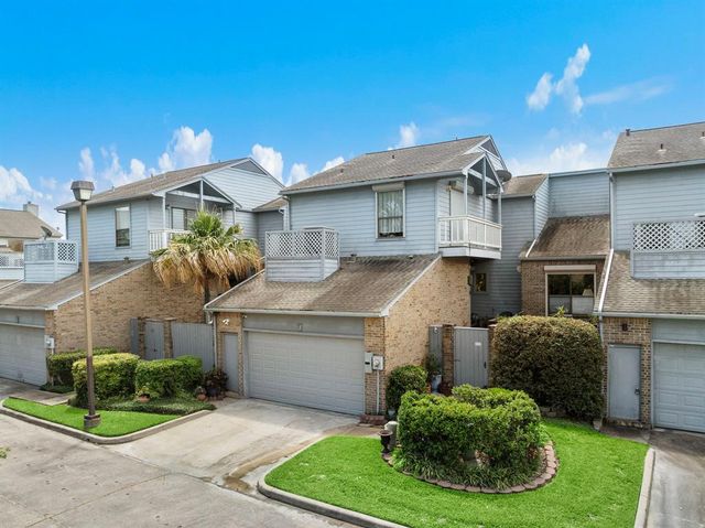 2601 S Broadway Street 32, La Porte, TX 77571