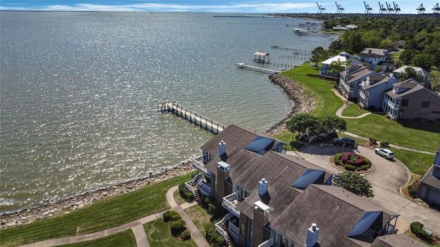 2601 S Broadway Street 32, La Porte, TX 77571