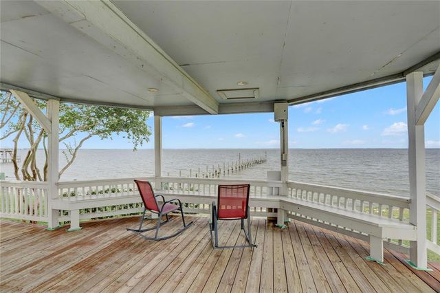 2601 S Broadway Street 32, La Porte, TX 77571