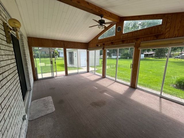 1101 E Bridle Lane, West Carrollton, OH 45449