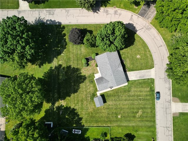1101 E Bridle Lane, West Carrollton, OH 45449