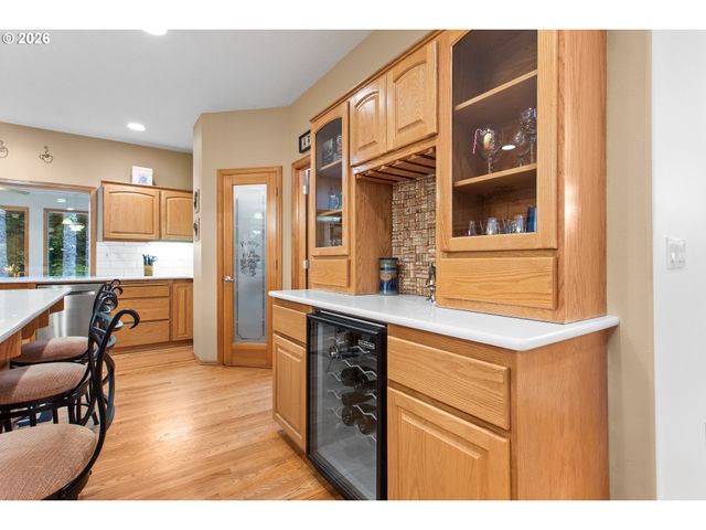 9920 Se BULL RUN Rd, Corbett, OR 97019