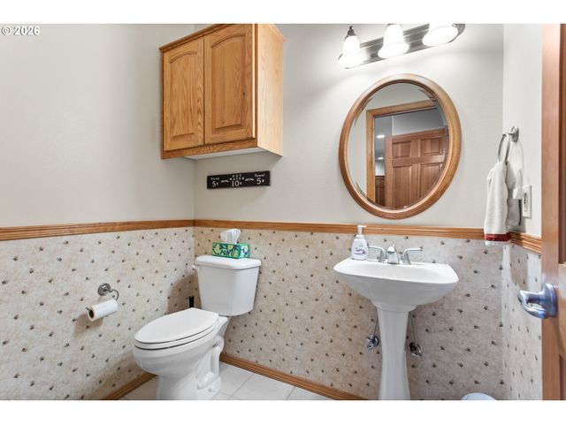 9920 Se BULL RUN Rd, Corbett, OR 97019