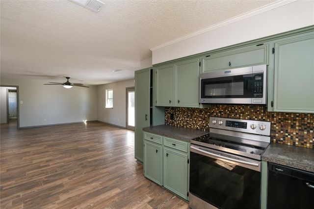 6249 Fm 521 Road, Brazoria, TX 77422