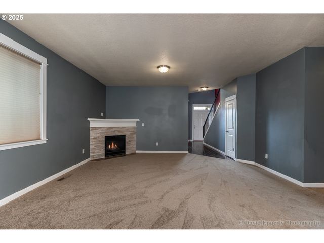 35671 ELK MEADOWS Dr, St Helens, OR 97051