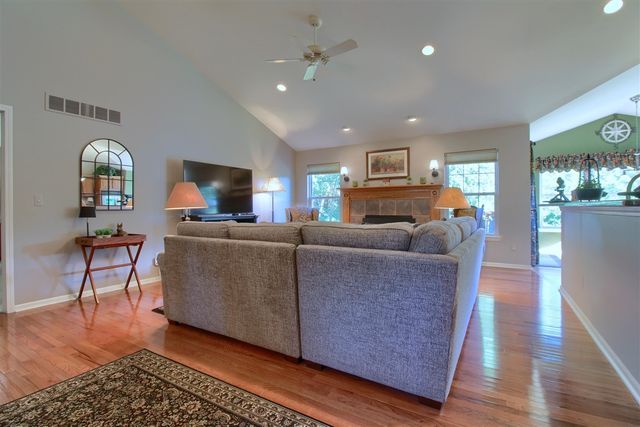 6794 N Meadows Pass, Dexter, MI 48130