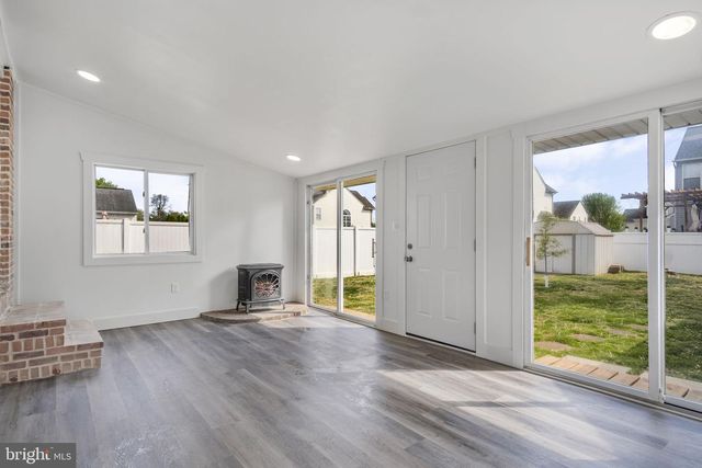 325 HOGESTOWN ROAD, Mechanicsburg, PA 17050