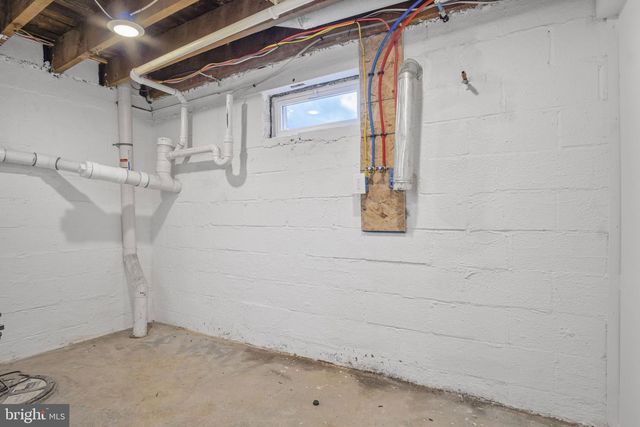 325 HOGESTOWN ROAD, Mechanicsburg, PA 17050