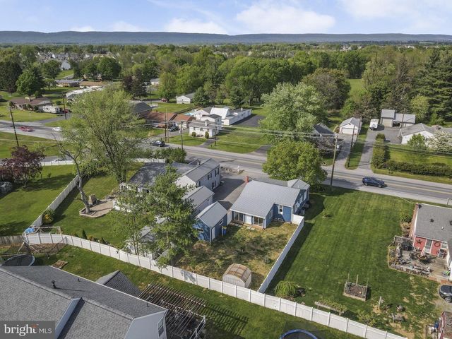 325 HOGESTOWN ROAD, Mechanicsburg, PA 17050