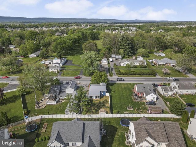 325 HOGESTOWN ROAD, Mechanicsburg, PA 17050
