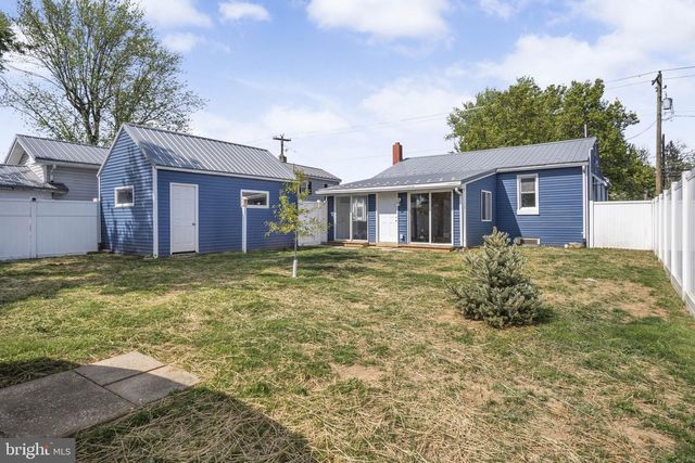 325 HOGESTOWN ROAD, Mechanicsburg, PA 17050