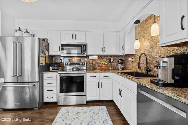 4206 Milo Dr, Louisville, KY 40218