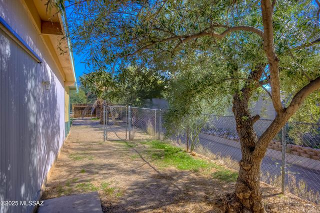 1508 N Sarnoff Drive, Tucson, AZ 85715