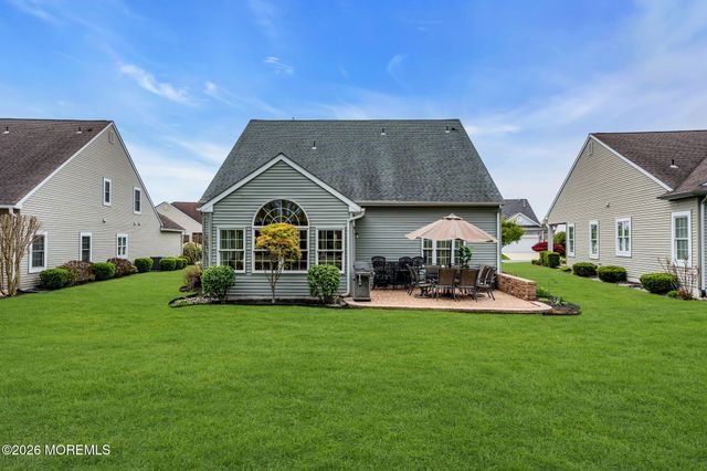 8 Ocean Grove Lane, Waretown, NJ 08758