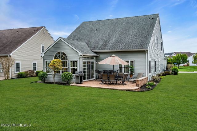 8 Ocean Grove Lane, Waretown, NJ 08758
