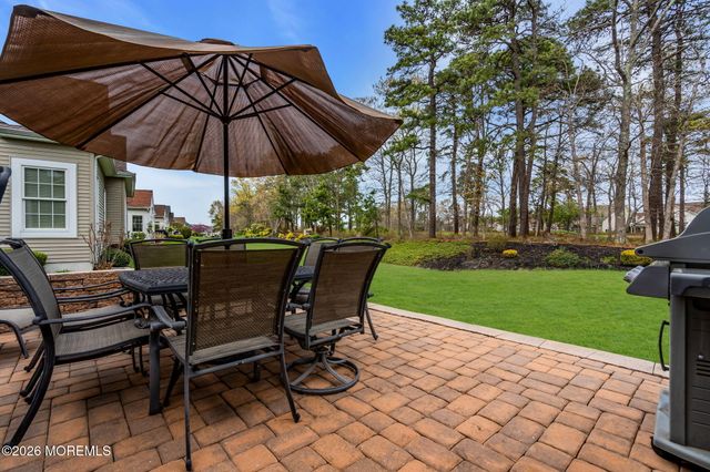 8 Ocean Grove Lane, Waretown, NJ 08758
