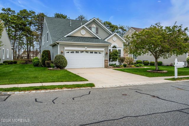 8 Ocean Grove Lane, Waretown, NJ 08758