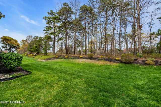 8 Ocean Grove Lane, Waretown, NJ 08758