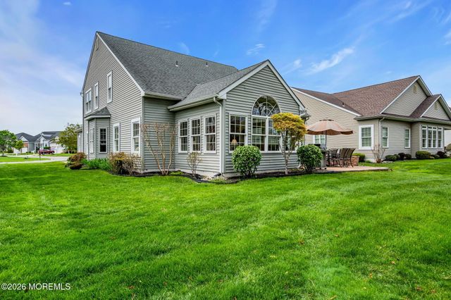 8 Ocean Grove Lane, Waretown, NJ 08758