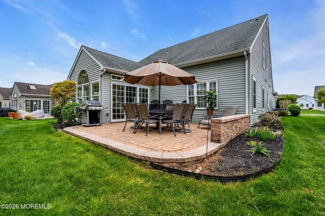 8 Ocean Grove Lane, Waretown, NJ 08758