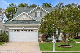 8 Ocean Grove Lane, Waretown, NJ 08758
