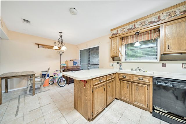 1219 Dirkson Street, Weatherford, TX 76087