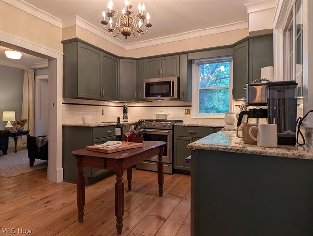 4450 Greenwich Road, Norton, OH 44203