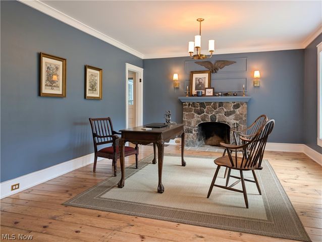 4450 Greenwich Road, Norton, OH 44203