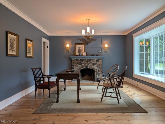4450 Greenwich Road, Norton, OH 44203