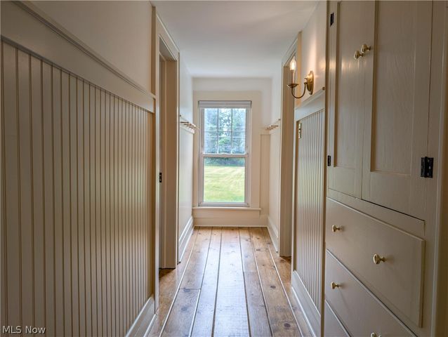 4450 Greenwich Road, Norton, OH 44203
