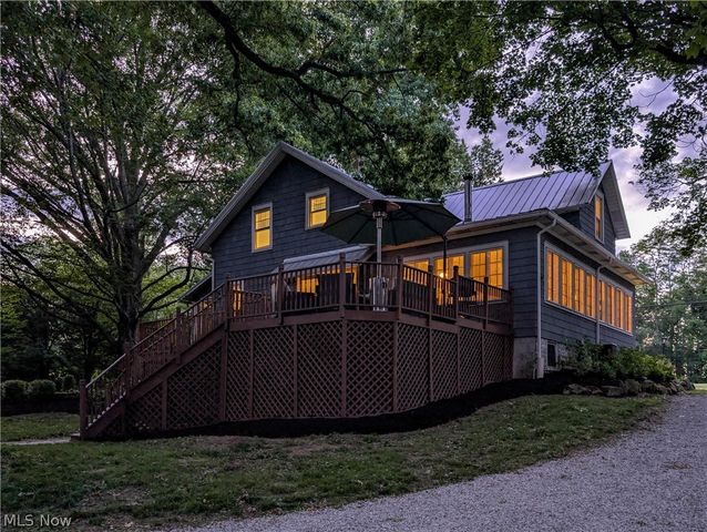 4450 Greenwich Road, Norton, OH 44203