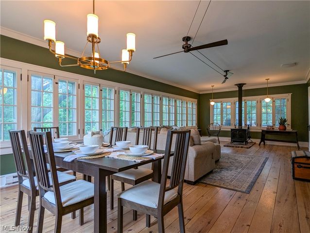 4450 Greenwich Road, Norton, OH 44203